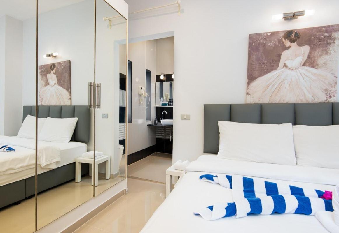The Grand Oasis Villa